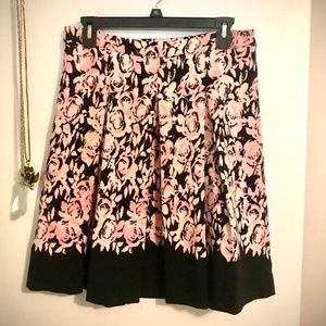 Ladies Skirt